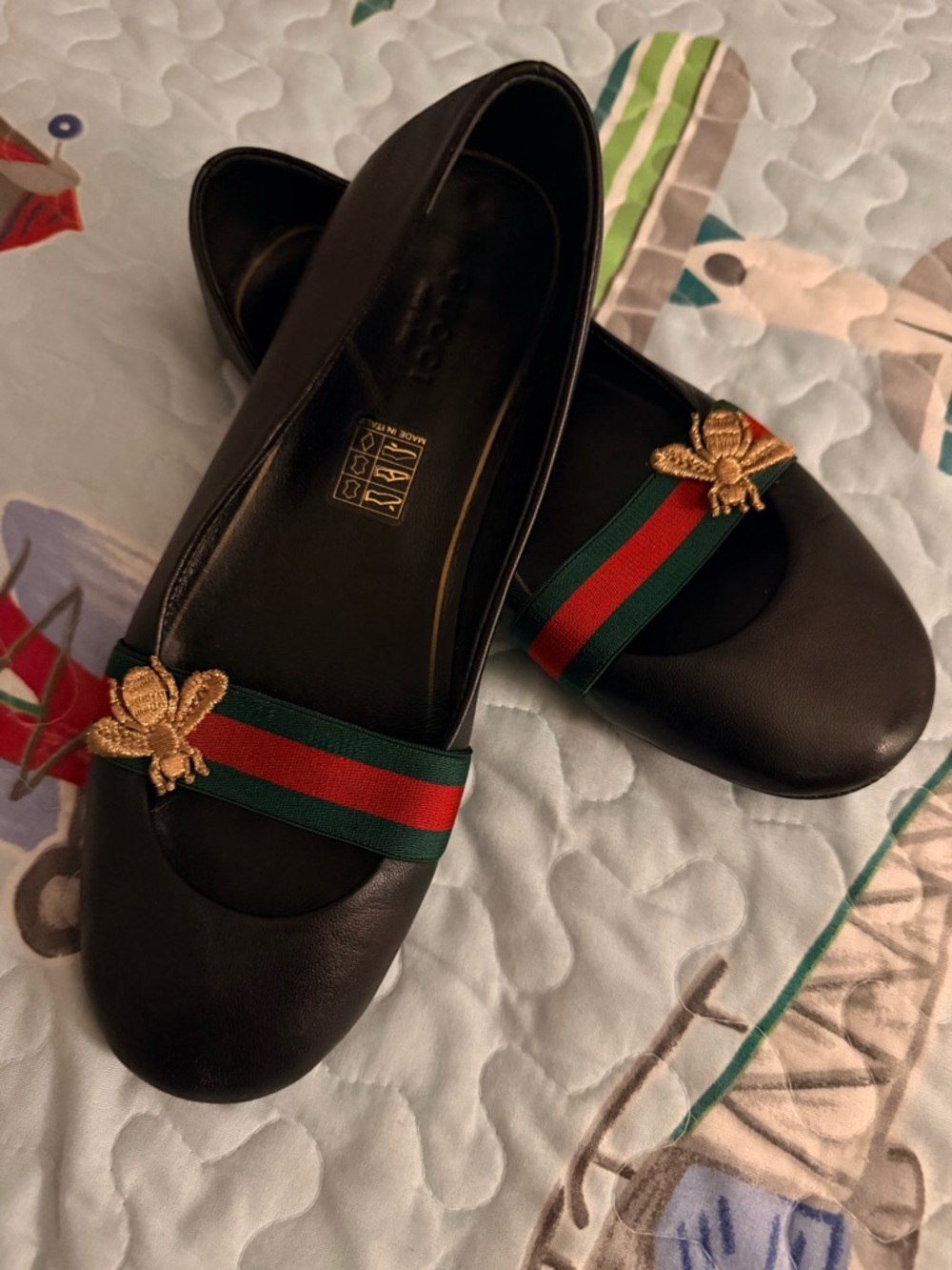 Gucci Black Leather Flats with Green & Red Stripe and Gold Bee Accent - Picture 2 of 4